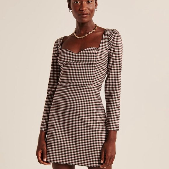 Abercrombie and Fitch Sweetheart Neckline Brown/Maroon Plaid Mini Skirt - Picture 3 of 7